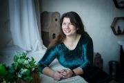 Составляю резюме и мотивационные письма на русском и английском языках. Помогаю с трудоустройством и самоопределением в профессии и карьере в России и зарубежом. Помогаю подобрать программу обучения зарубежом. Занимаюсь профессиональной ориентацией.