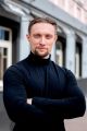 1. Диагностика + Устранение страхов:
 
«Вырежу корень страха за 1 сессию.  
-> Найду подсознательную программу,  
-> Отменю её командой «Удалить»,  
-> Дам схему, как не подхватить вирус снова.  

Не учимся «справляться». Убираем источник.»

---

2. Остановка панических атак:
  
«Паника — сбой программы «Новое=Смерть».  
-> Расшифрую код твоего тела (дрожь, удушье = сигнал ОШИБКИ),  
-> Перезапишу реакцию,  
-> Верну тебе контроль на физике.  

«Больше не жди приступа. Выключай.»

---

3. Триггеры: деактива