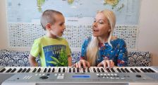 Урок эстрадного вокала.