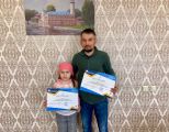 Самое значимое знание для верующего — это знание Корана. Сегодня по милости Аллаха два ученика нашего центра, Деникаев Марат с дочкой Деникаевой Самирой, успешно прошли курсы по науке 
