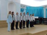 Выступление на отчетном концерте с хоровым коллективом.