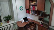 Рабочее место, на котором будут проходить занятия. Имеются методические пособия и учебники издательств Longman, Cambridge, Oxford, Просвещение. Уровни от Elementary до Advanced с аудиосопровождением
