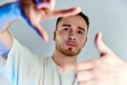 Мужской студийный портрет в любом, выбранном Вами стиле