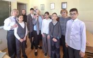2. В рамках мастер-класса был проведен мини-концерт «Голоса нашей школы», который также приурочен к «Дню Вокала», с выступлениями моими и моих учащихся отд «Сольное пение»