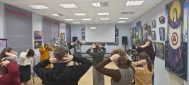 актёрское мастерство, ораторское искусство 