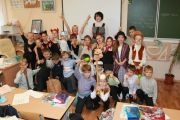 Всегда вместе со своими учениками! В любом деле. Без этого успеха не добьешься! 